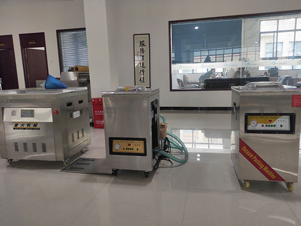 自動化肉類熟食包裝機實拍圖
